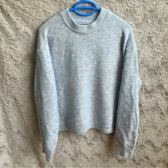 H&M | Sweater - Picture 3 of 3